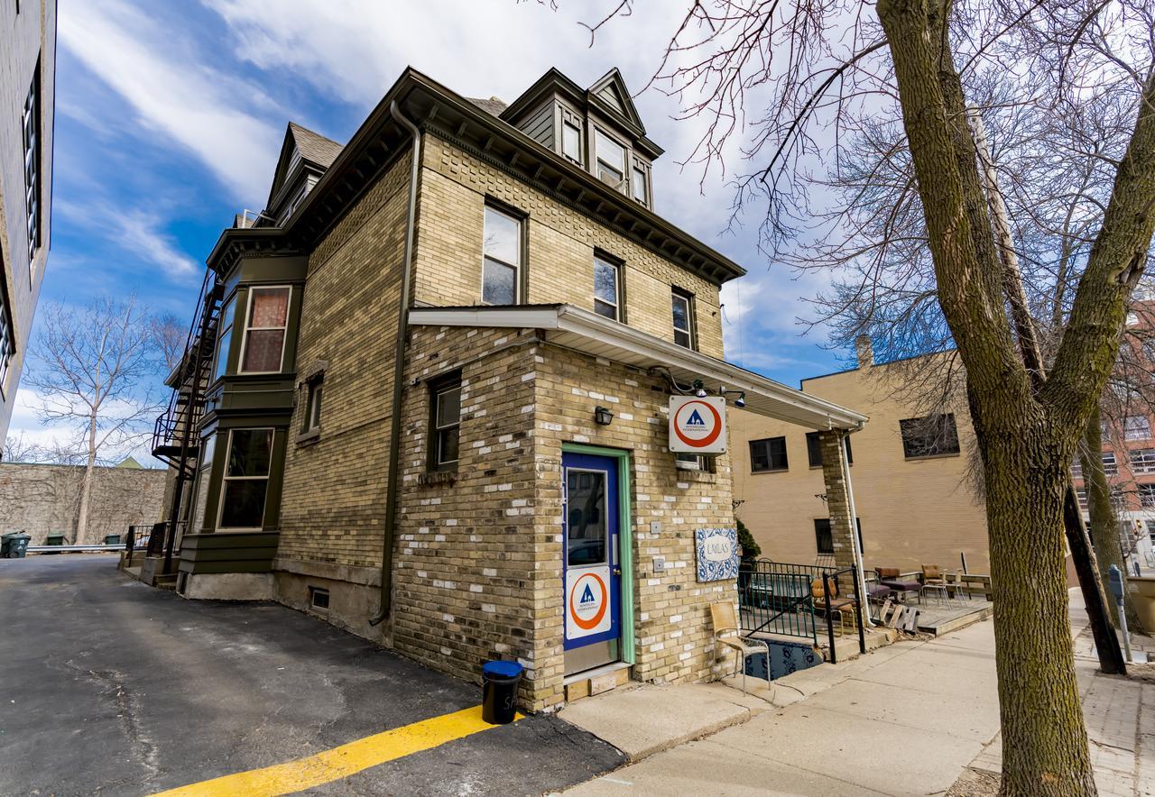 Hi - Madison Hostel エクステリア 写真