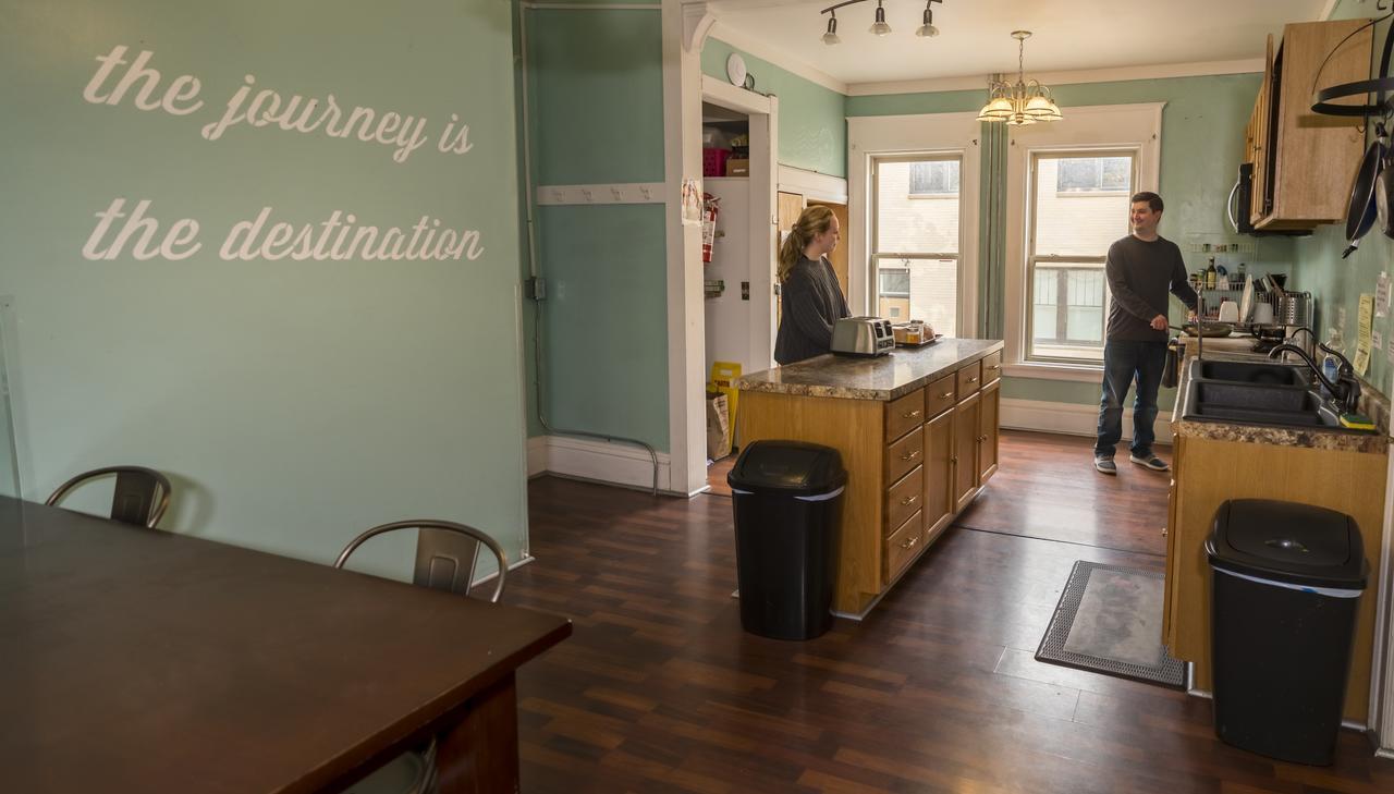 Hi - Madison Hostel エクステリア 写真